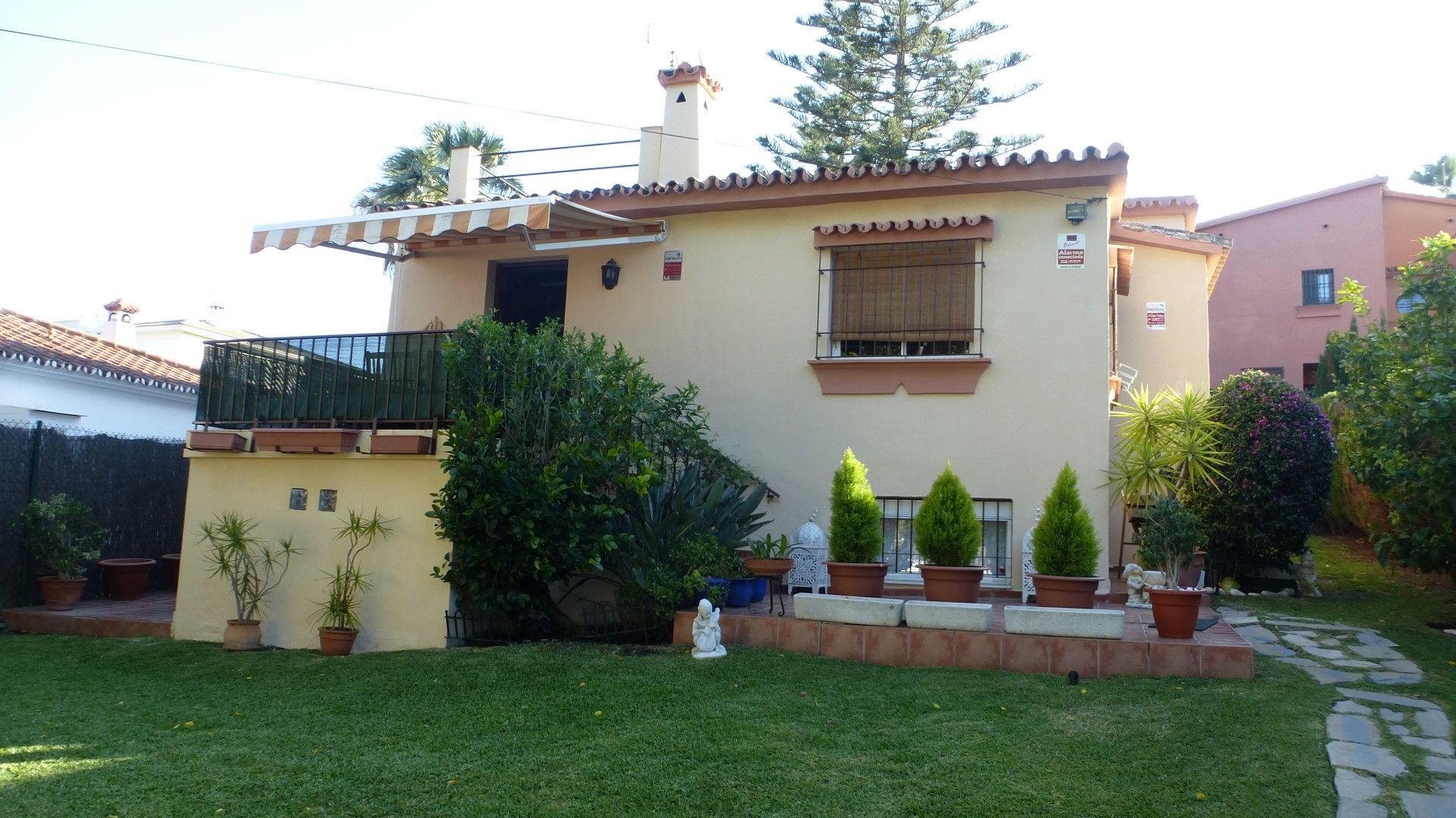 Charming 2 bedroom villa in Nueva Andalucia for rent