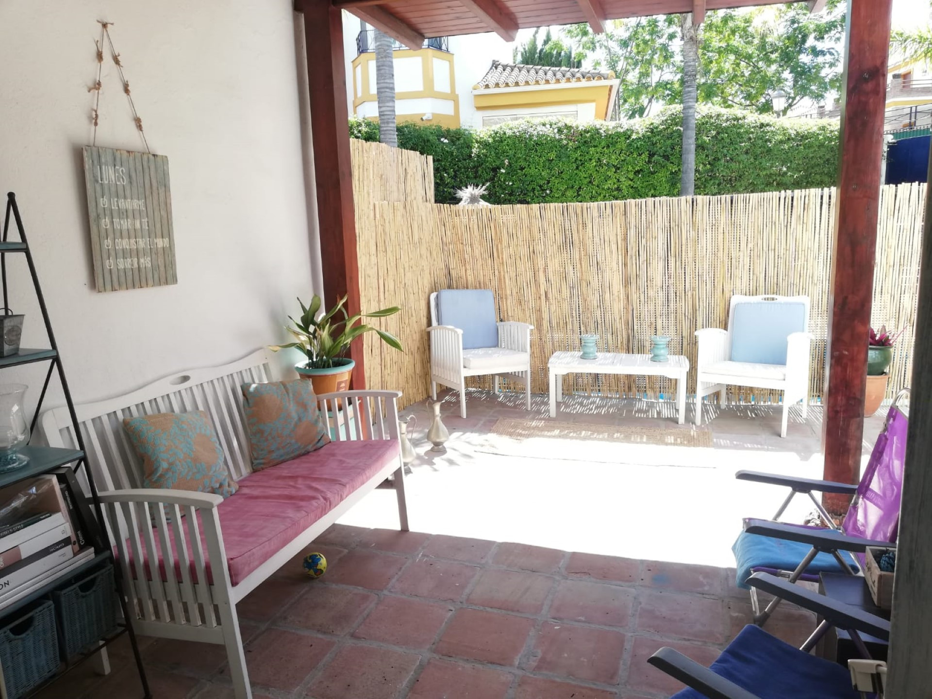 A charming family townhouse in one of San Pedro's best areas