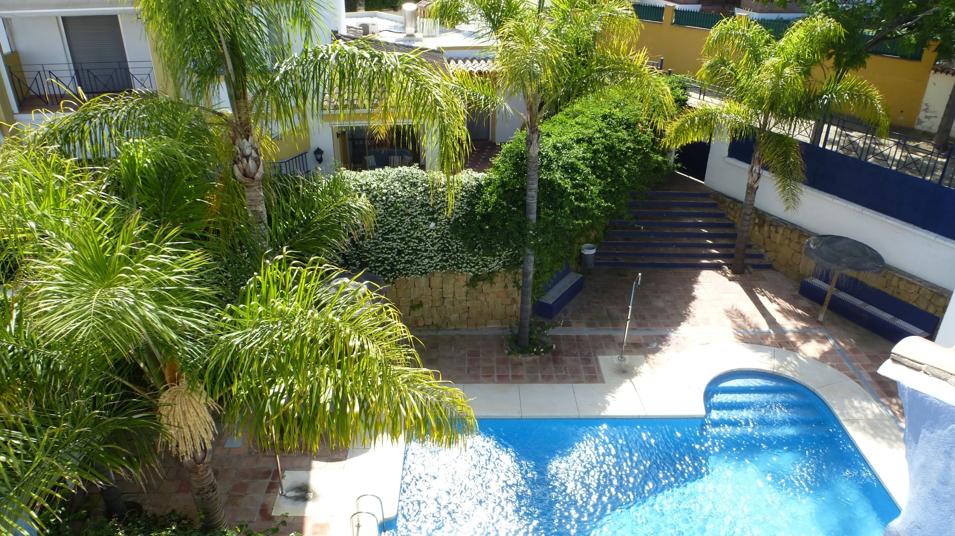 A charming family townhouse in one of San Pedro's best areas