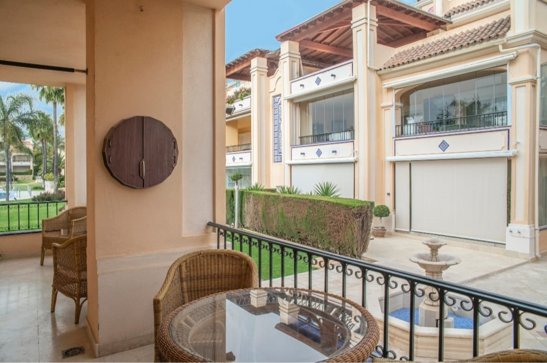 A stunning 4 bedroom apartment in Marbella golden Mile