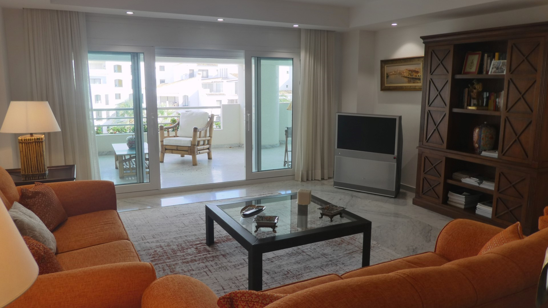 An elegant and spacious 3 bedroom suite apartment located in Playas del Duque, Puerto Banus