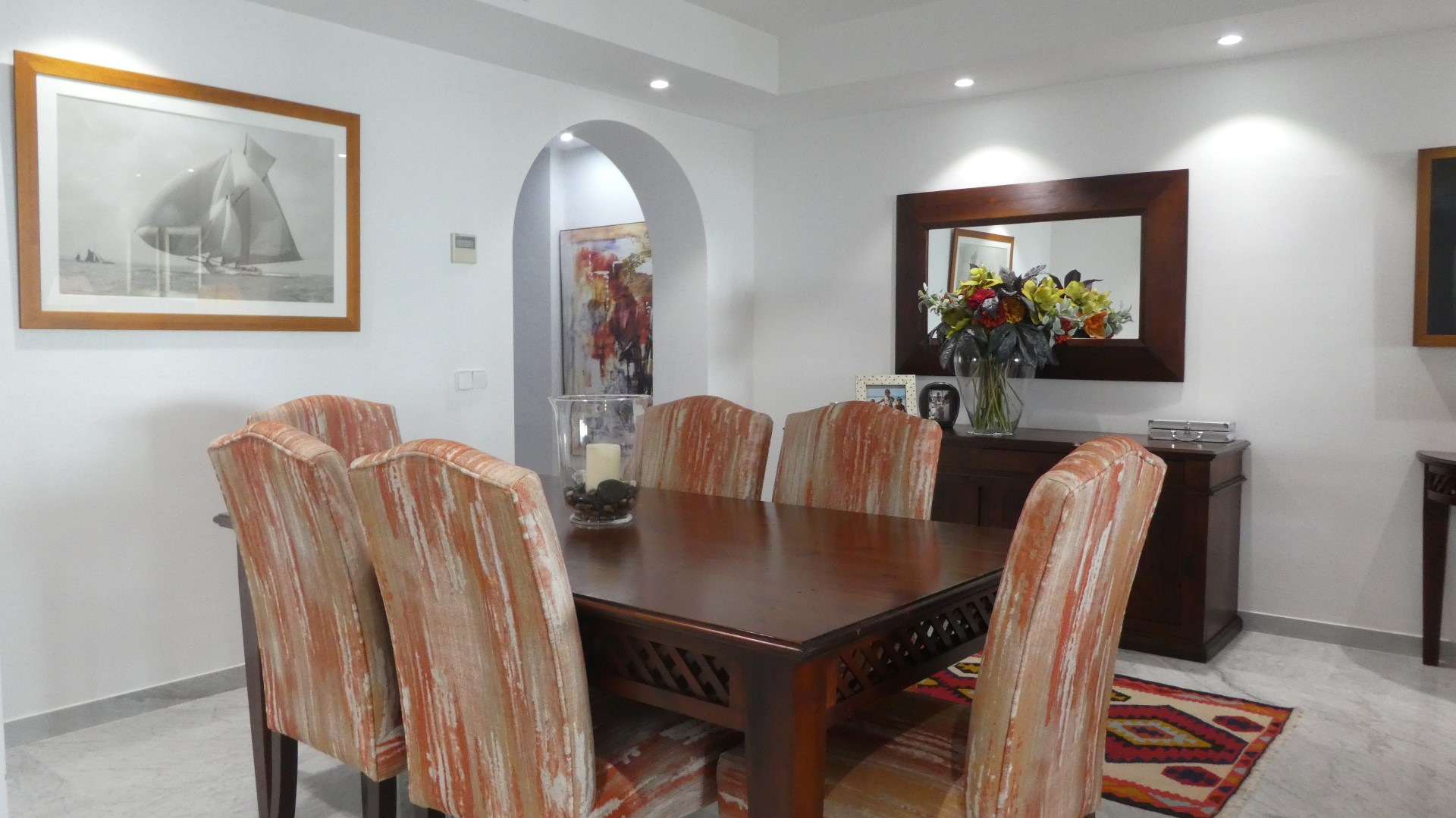 An elegant and spacious 3 bedroom suite apartment located in Playas del Duque, Puerto Banus