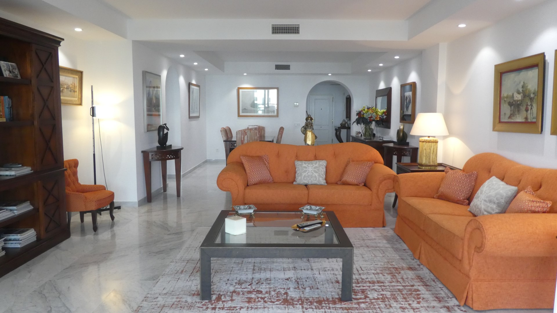 An elegant and spacious 3 bedroom suite apartment located in Playas del Duque, Puerto Banus