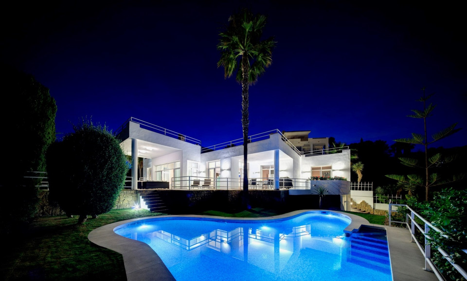 Modern and luxurious villa located in La Quinta Golf Resort