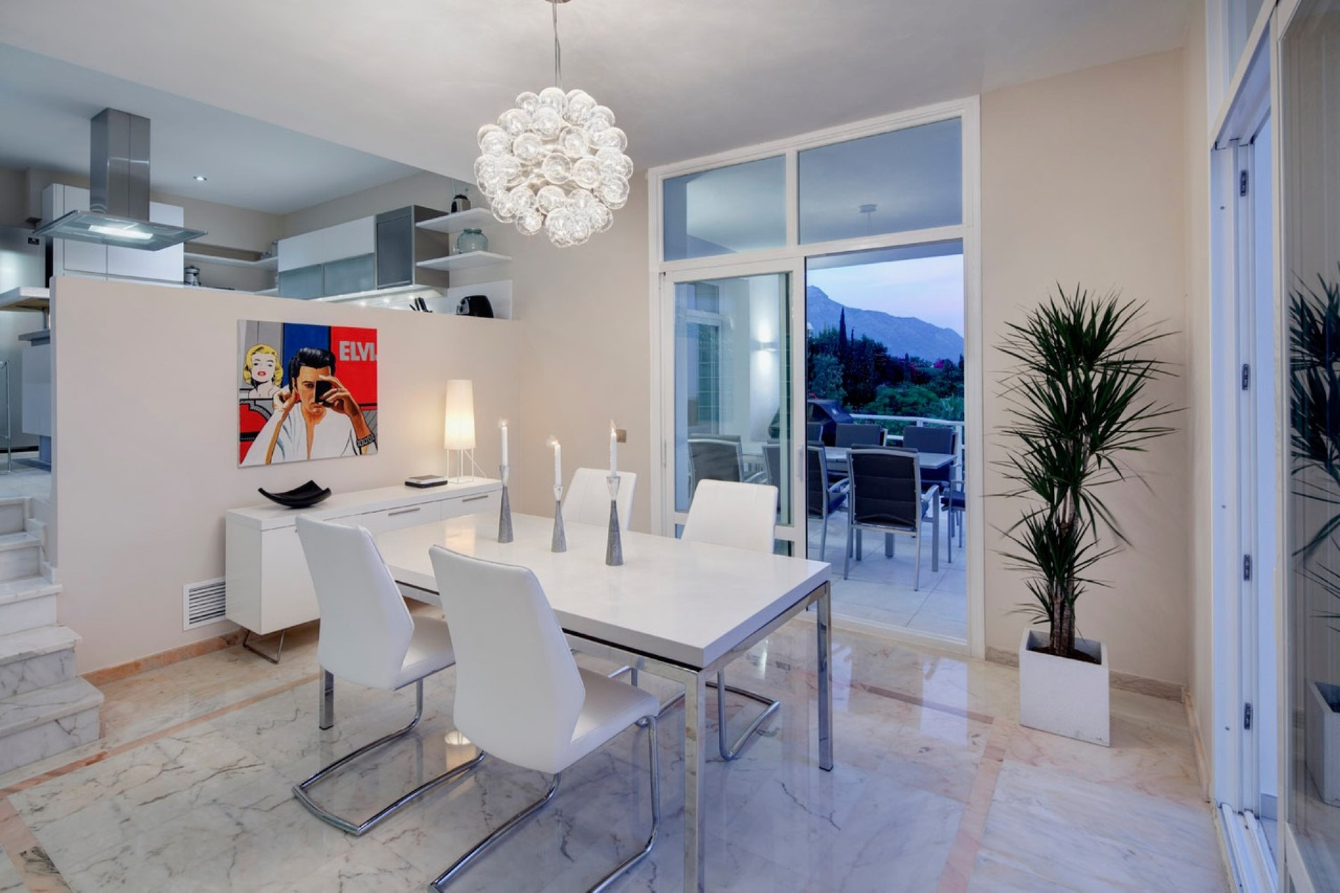 Modern and luxurious villa located in La Quinta Golf Resort