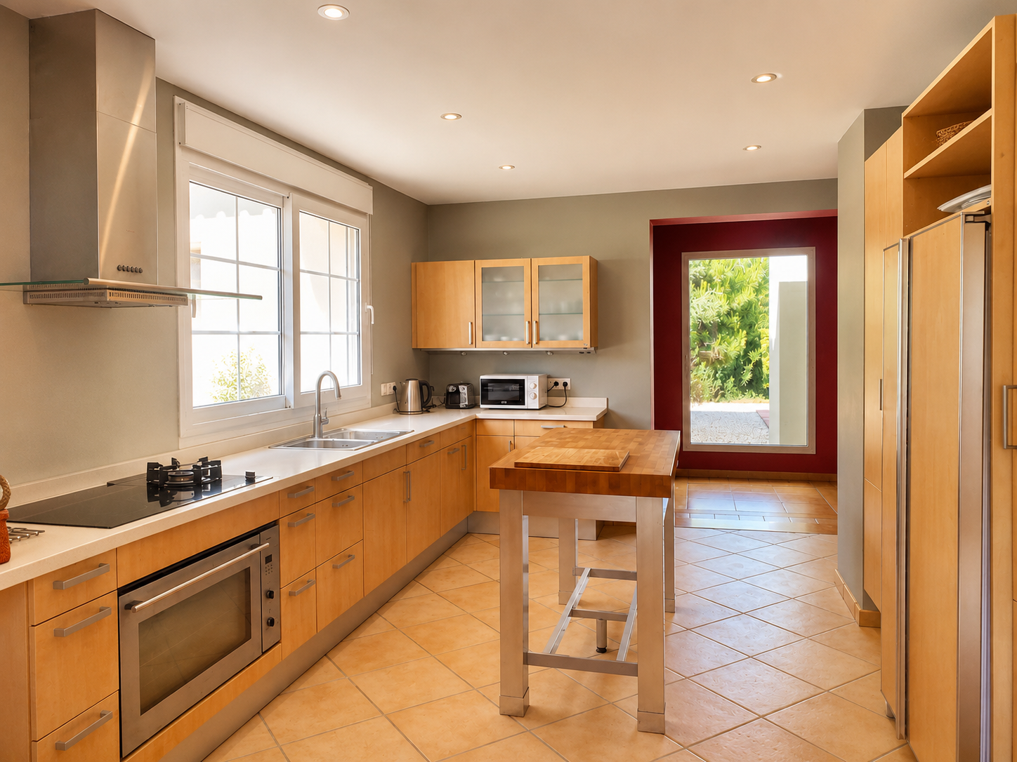 Modern & elegant 5 bedroom villa in La Cerquilla, Nueva Andalucia