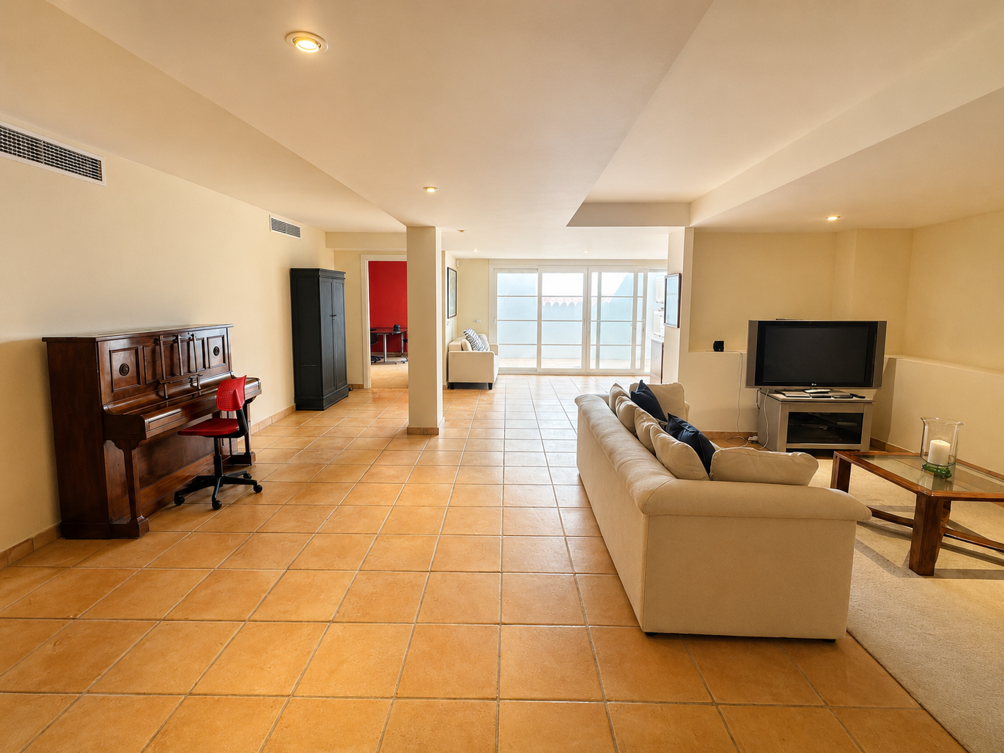 Modern & elegant 5 bedroom villa in La Cerquilla, Nueva Andalucia