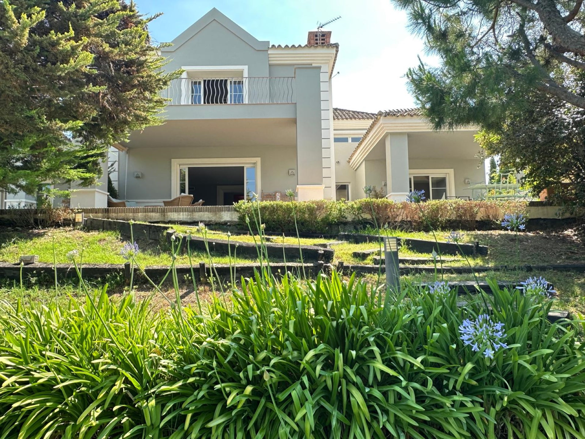Modern and elegant villa in La Cerquilla, Nueva Andalucia