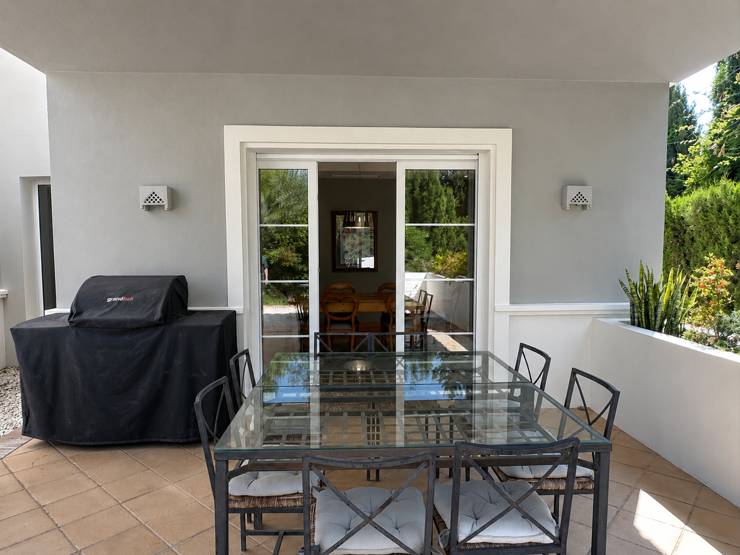 Modern & elegant 5 bedroom villa in La Cerquilla, Nueva Andalucia