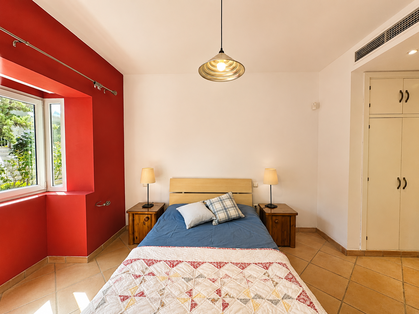 Modern & elegant 5 bedroom villa in La Cerquilla, Nueva Andalucia