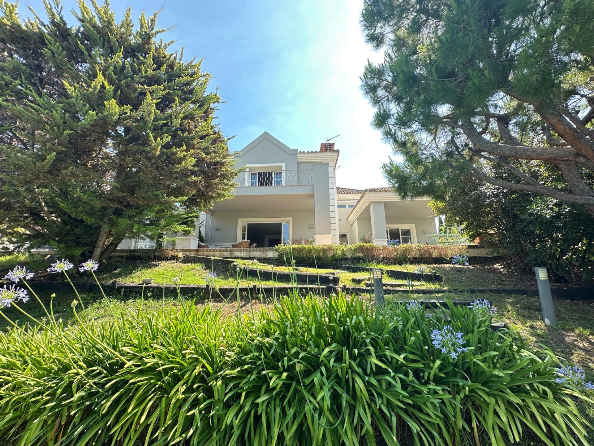 Modern and elegant villa in La Cerquilla, Nueva Andalucia