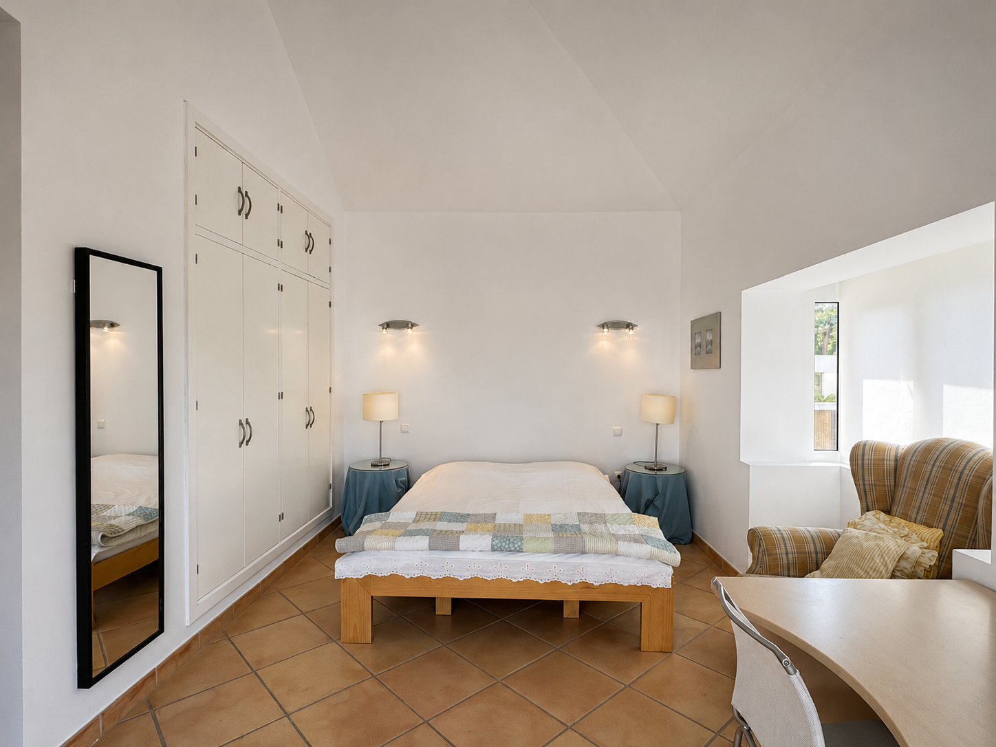 Modern & elegant 5 bedroom villa in La Cerquilla, Nueva Andalucia