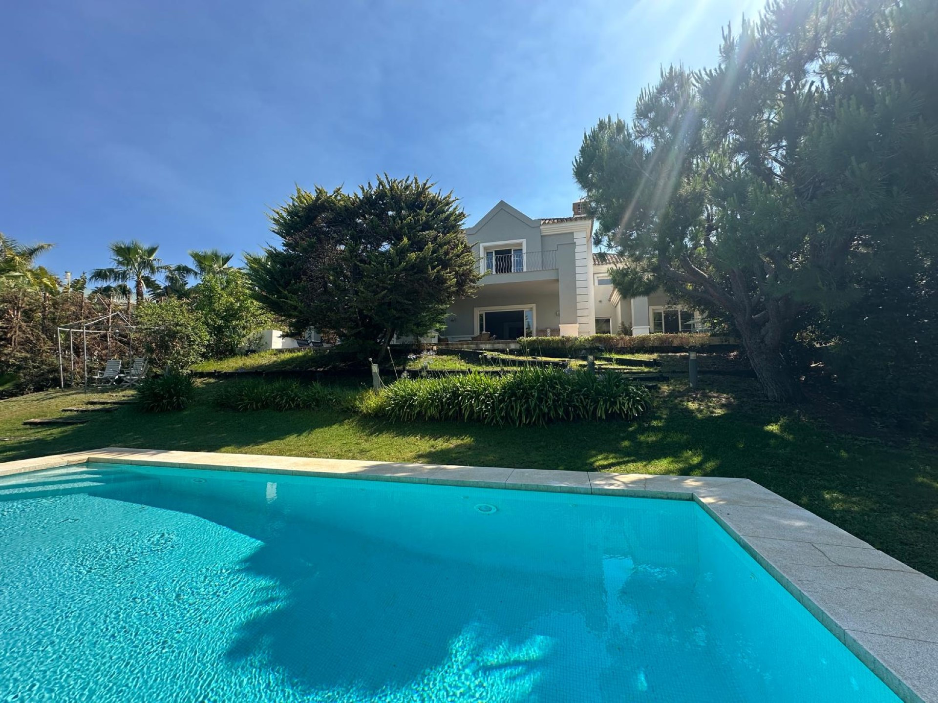 Modern and elegant villa in La Cerquilla, Nueva Andalucia