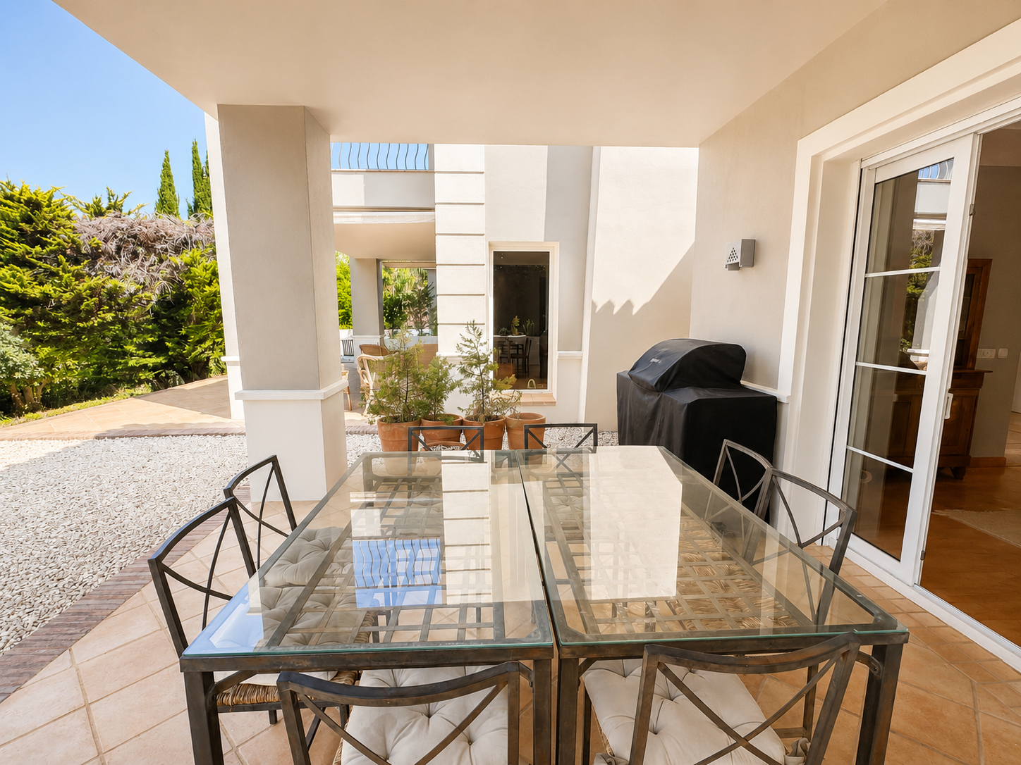 Modern & elegant 5 bedroom villa in La Cerquilla, Nueva Andalucia