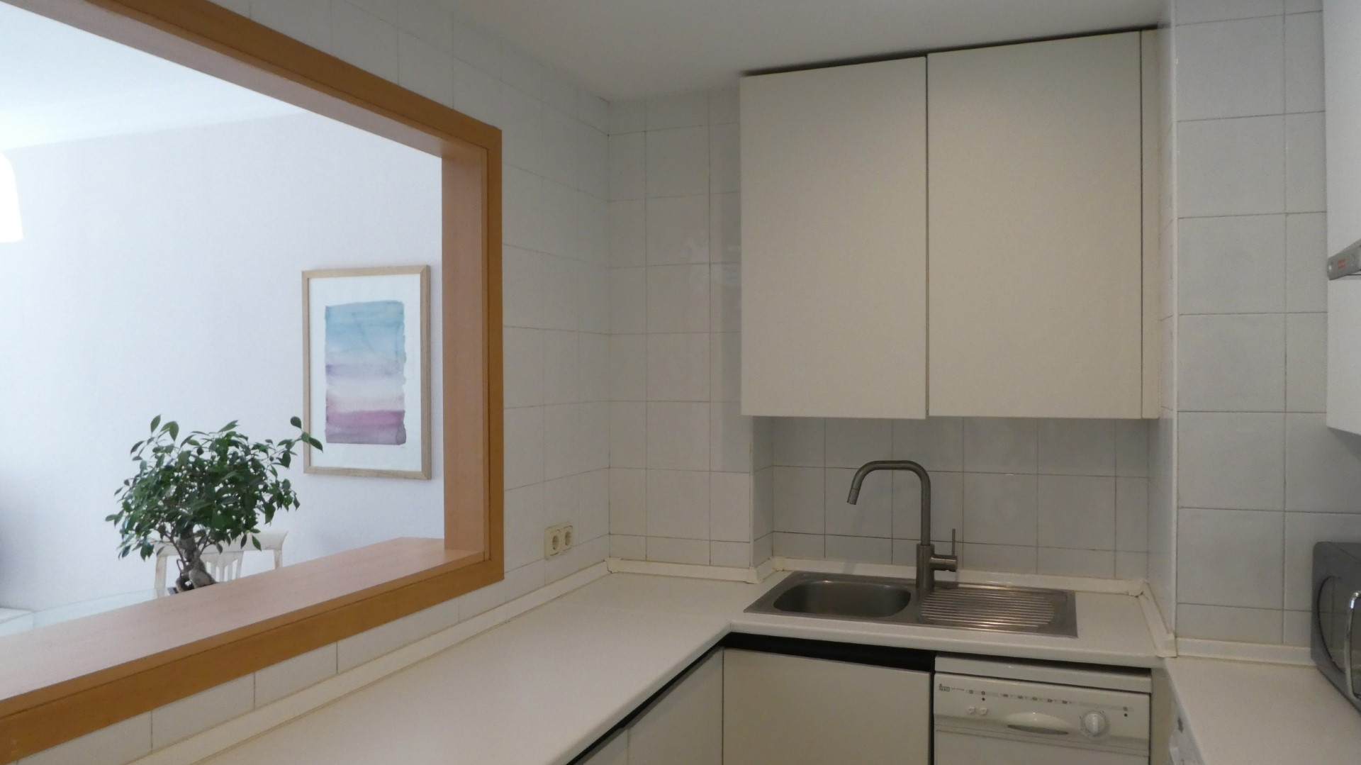 Precioso apartamento con orientación oeste en Marina Banus, Puerto Banus