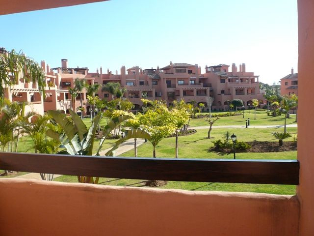 LOVELY APARTMENT IN HACIENDA DEL SOL NEAR MARBELLA AND BEAUTIFUL BEACHES