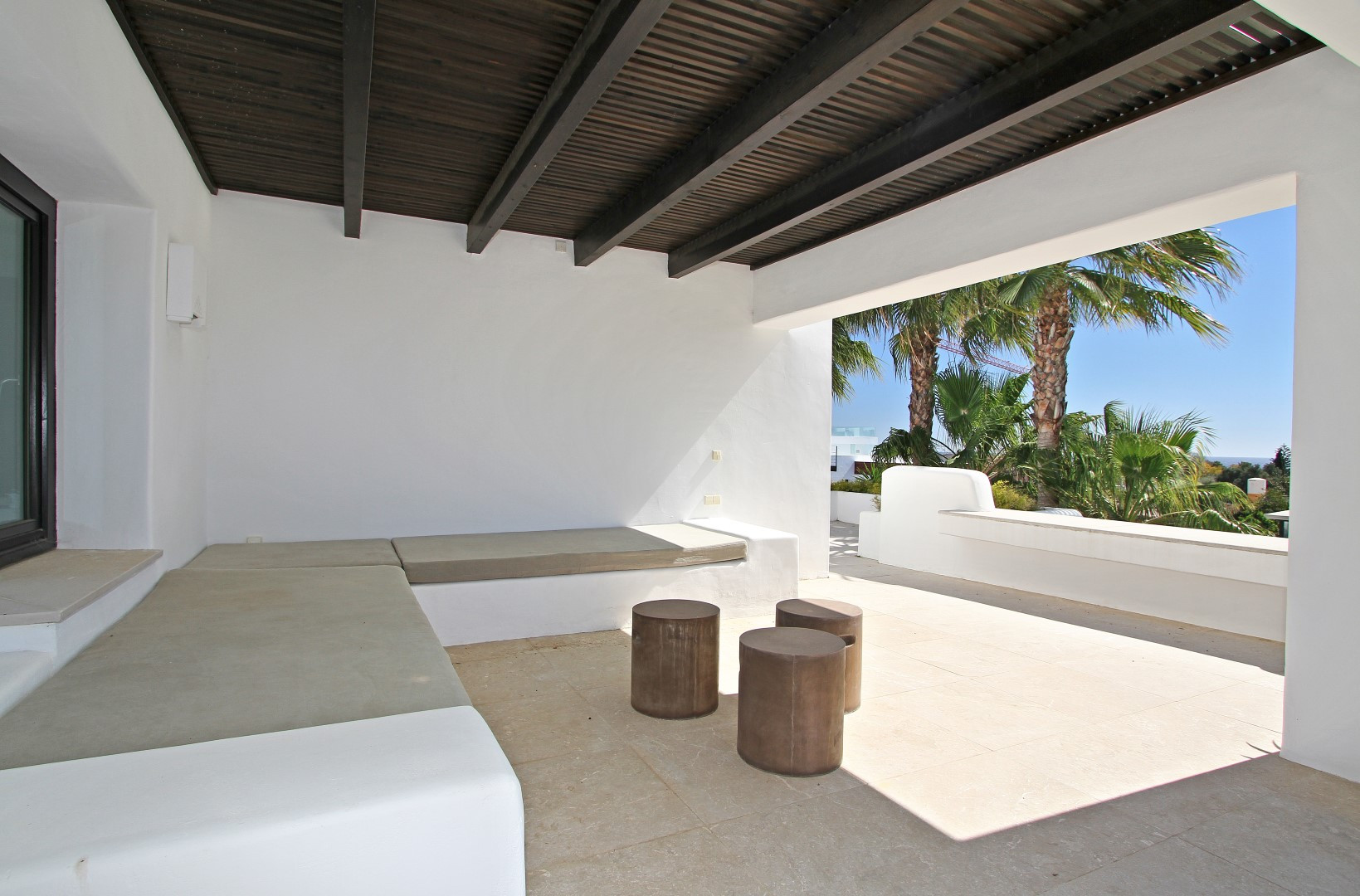 Luxury Ibiza style villa in Altos de Puente Romano