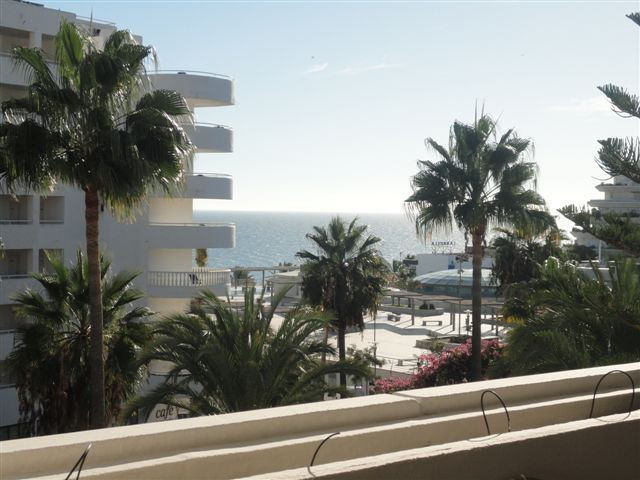 FANTASTIC SEE VIEWS APARTMENT FOR RENT IN MARBELLA CENTRE