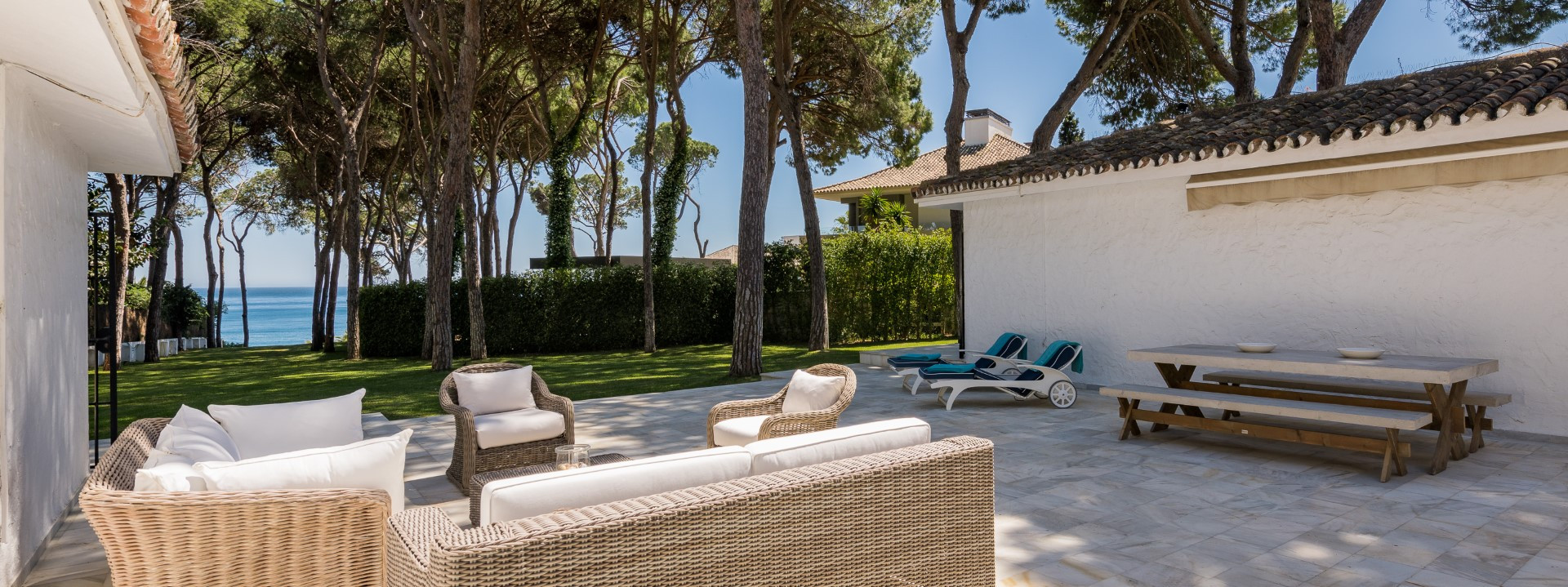 Charming 4 bedroom villa in the Marbella Club on Marbellas Golden Mile