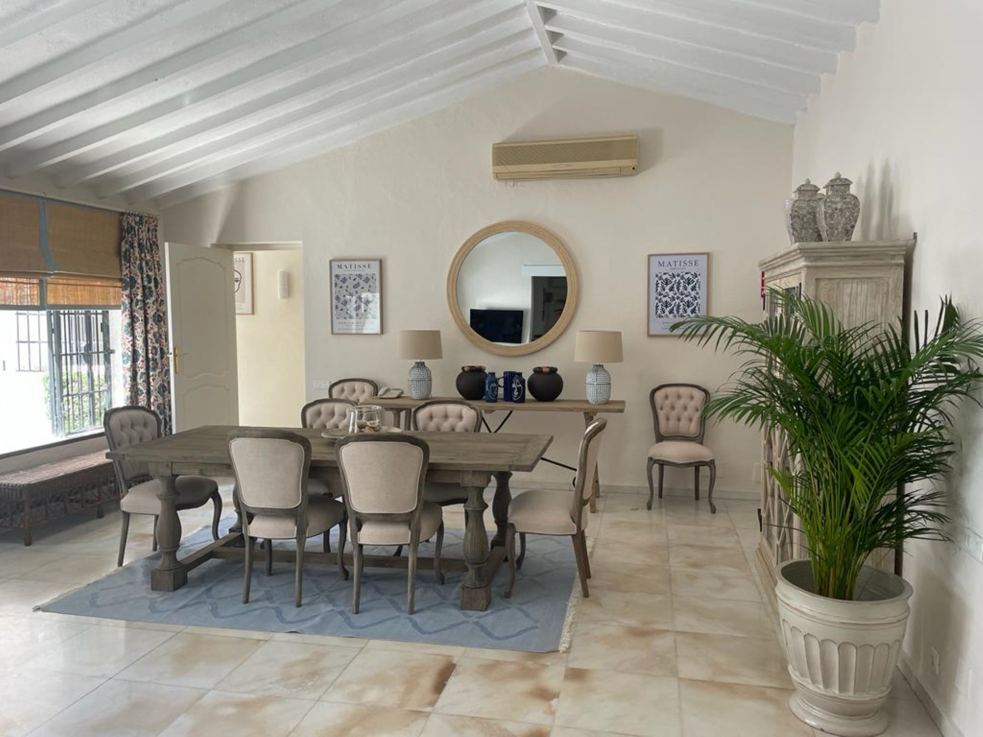 Charming 4 bedroom villa in the Marbella Club on Marbellas Golden Mile