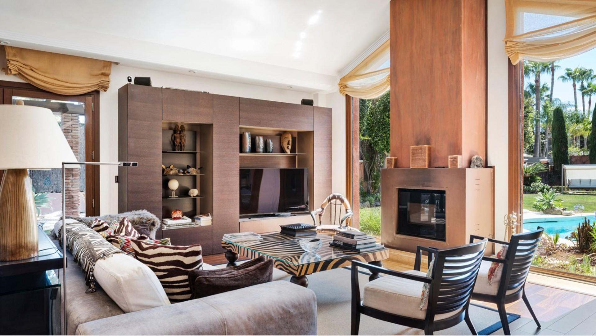 Magnificient estate including two independent villas on Marbella Golden Mile