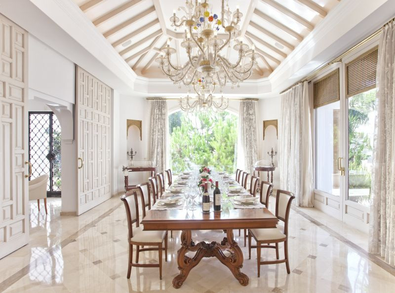 IMPRESSIVE MANSION BEACHFRONT IN RESIDENTIAL CASABLANCA