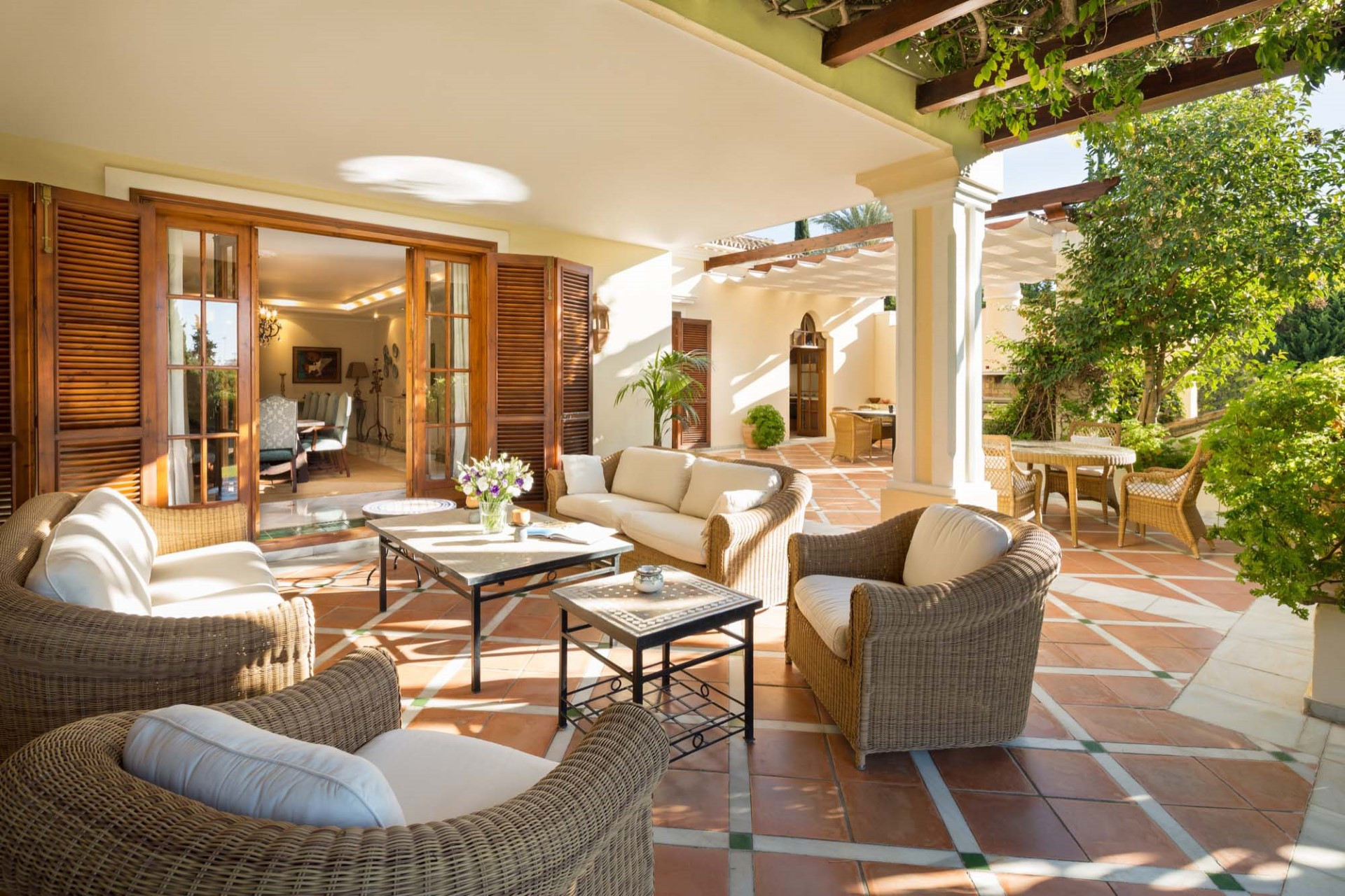 SPECTACULAR AND ELEGANT VILLA IN MARBELLA CLUB HILL