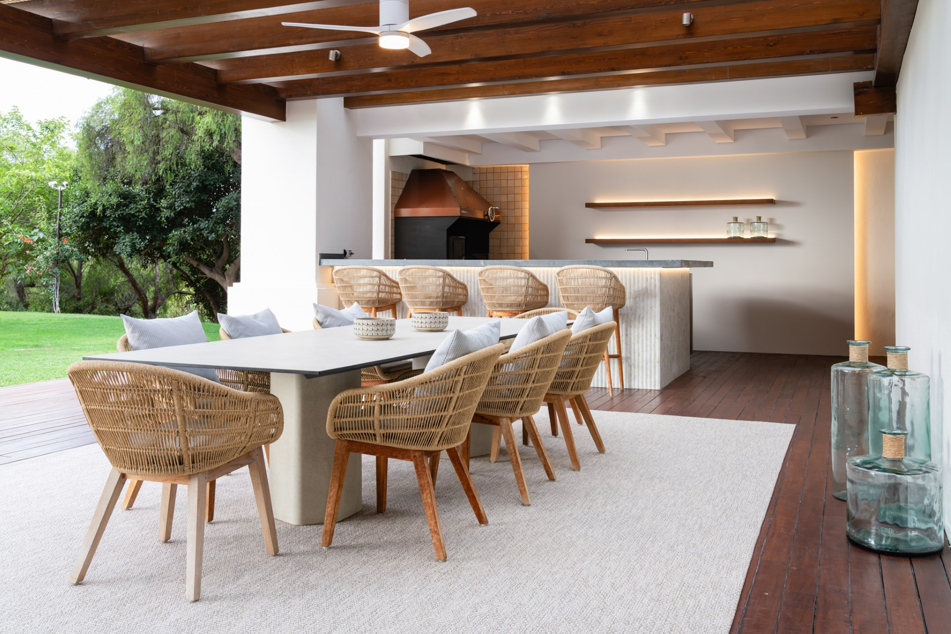 Amplia villa de 5 dormitorios más apartamento para huespedes en Cascada de Camoján con vistas panorámicas