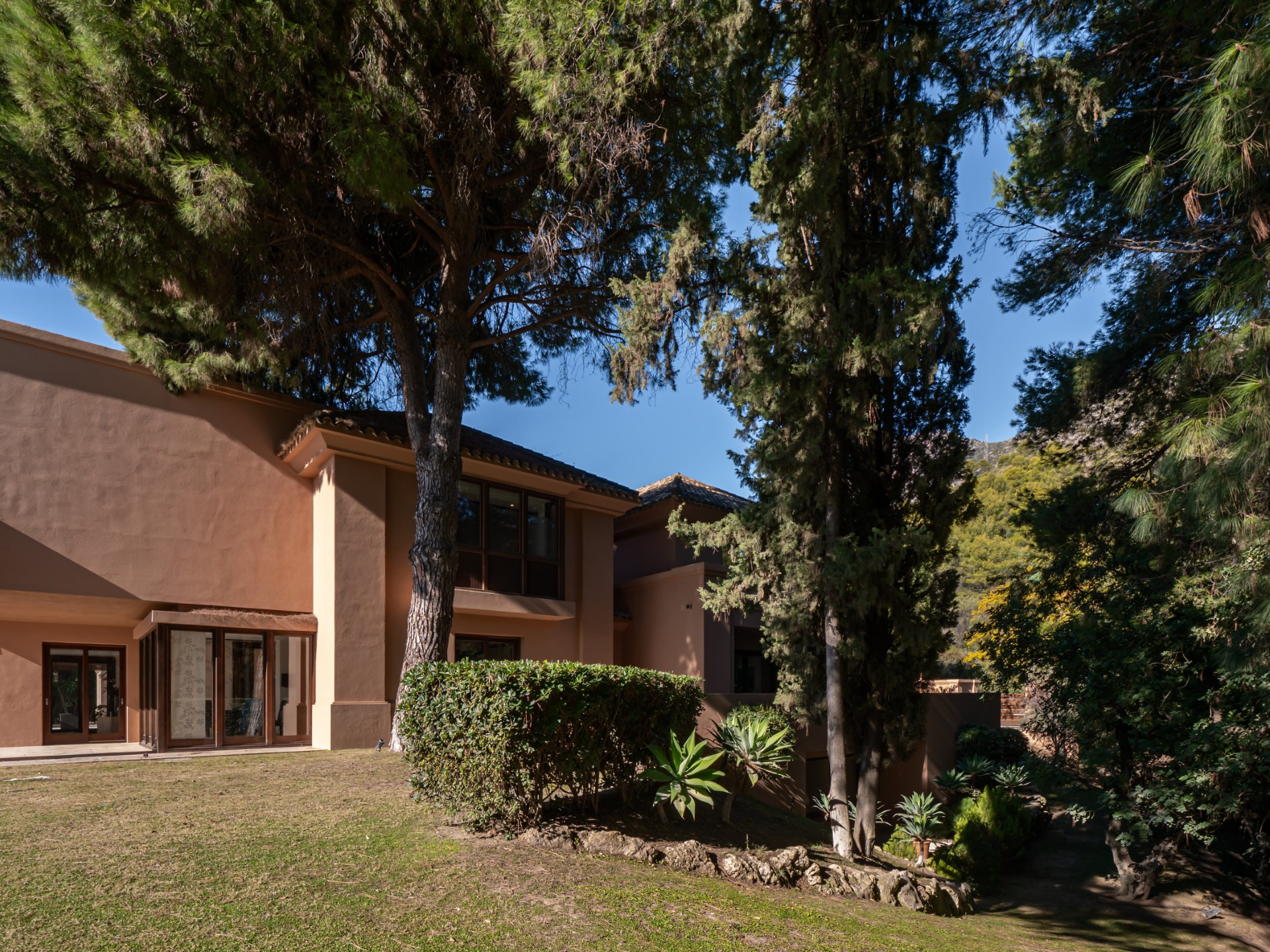 Fabulosa prestigiosa villa en la tranquila zona de Cascada de Camojan