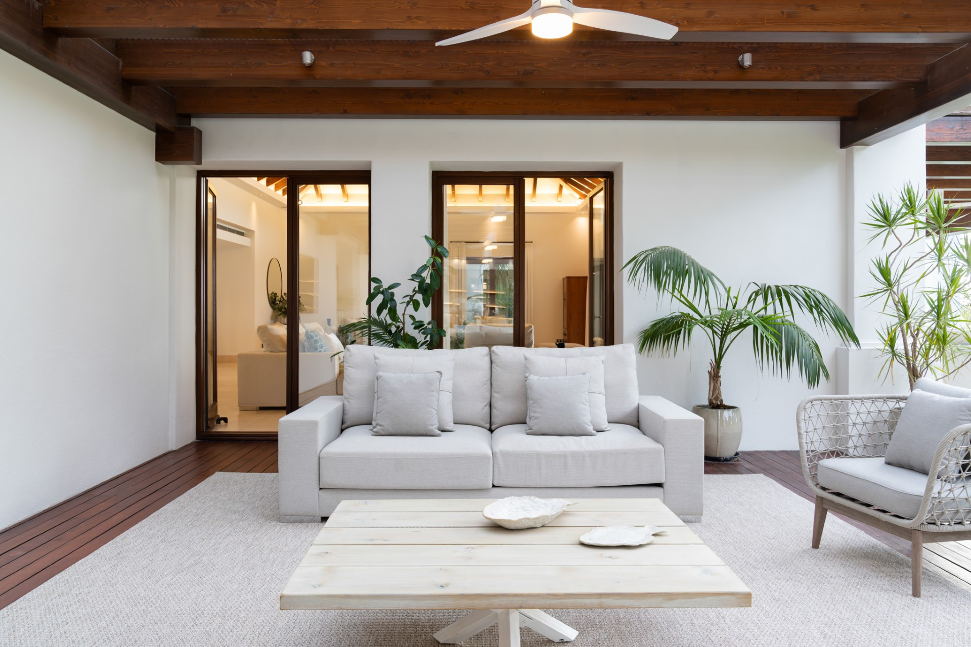 Amplia villa de 5 dormitorios más apartamento para huespedes en Cascada de Camoján con vistas panorámicas