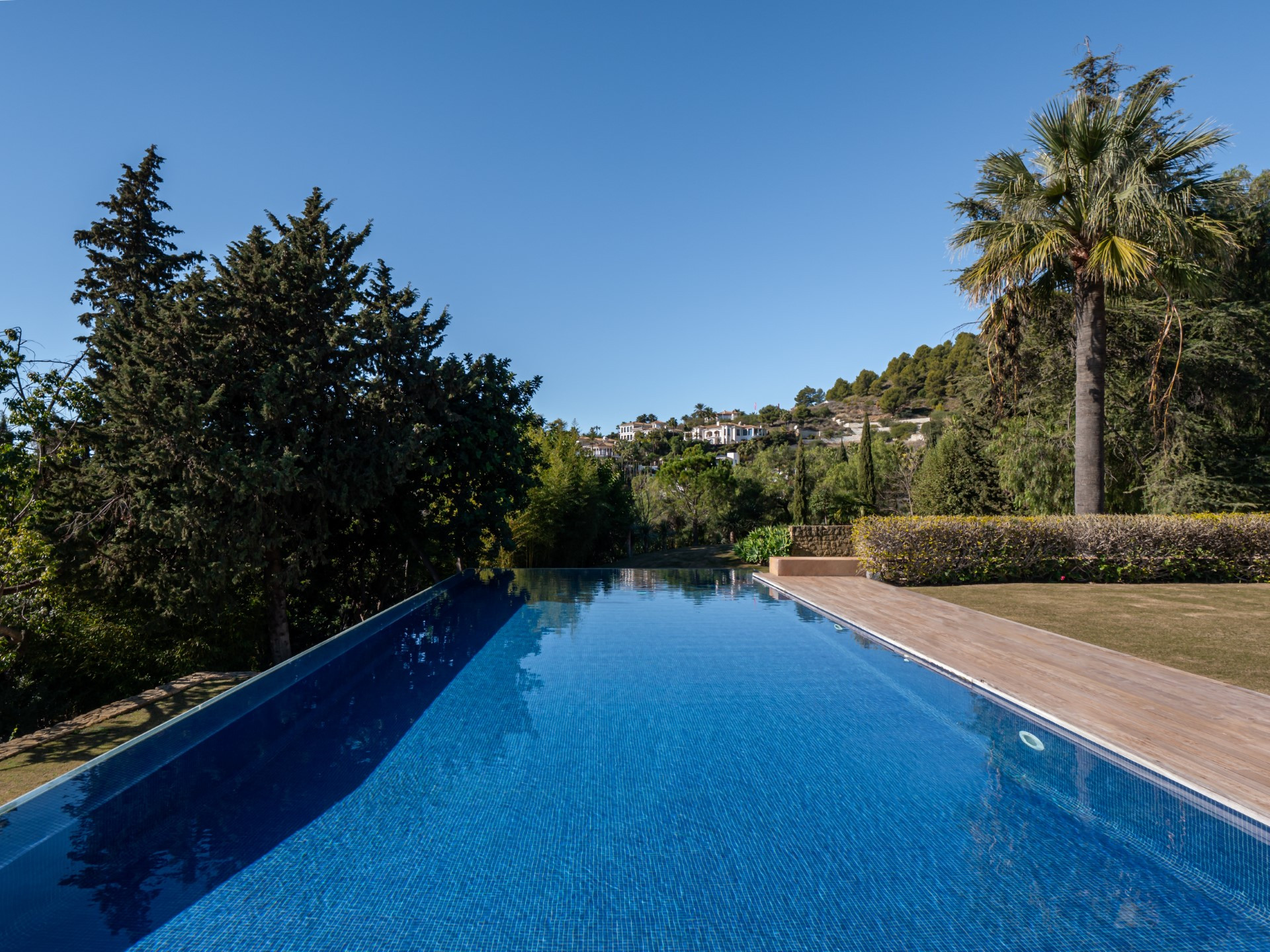 Fabulosa prestigiosa villa en la tranquila zona de Cascada de Camojan