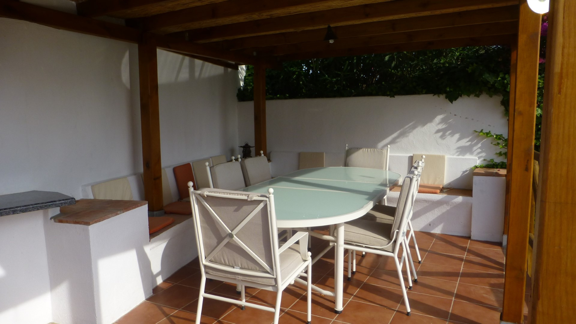 Independent 5 bedroom villa in El Rosario