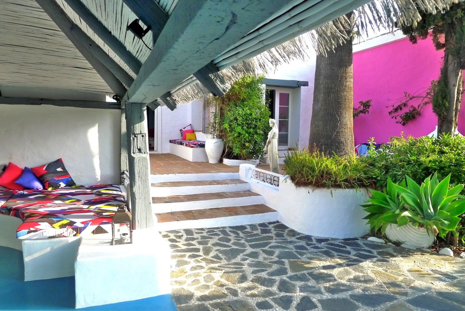 Amazing Pop Art style villa with very large plot in Marbella Hill Club, Marbellas Golden Mile