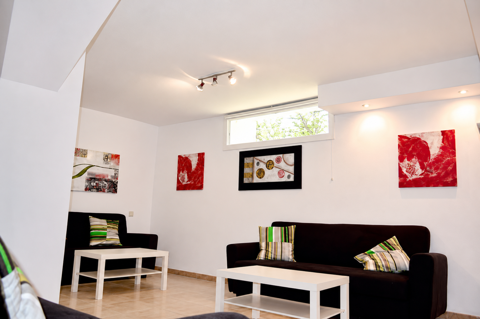 Elegant 6 bedroom villa on expansive plot in La Alzambra, Nueva Andalucia