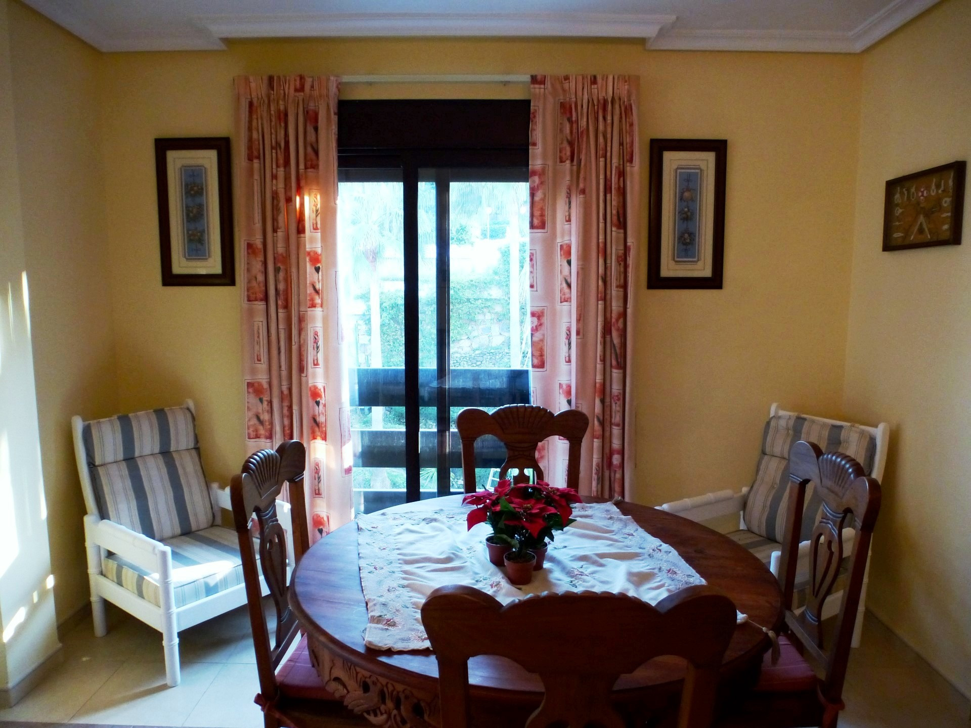 Lovely 2 bedroom apartment in La Maestranza, Nueva Andalucia