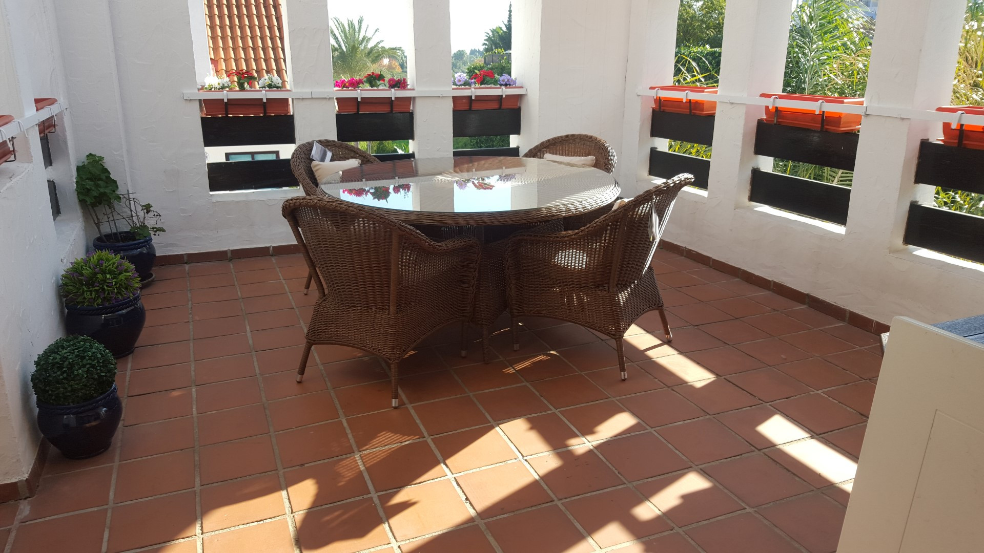 Lovely 2 bedroom apartment in La Maestranza, Nueva Andalucia