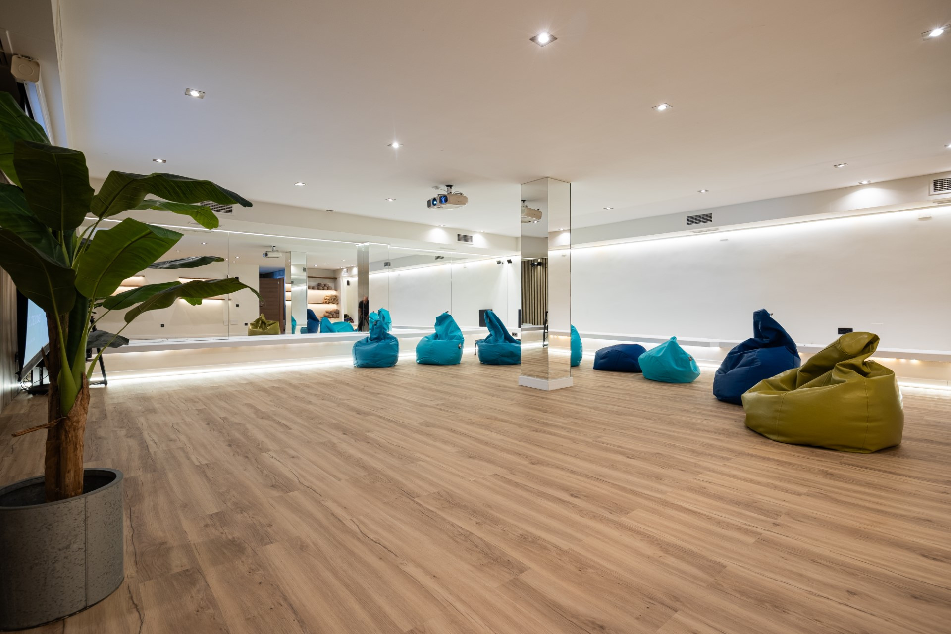 Elegante chalet familiar con amplios jardines situado en Rocio Nagüeles