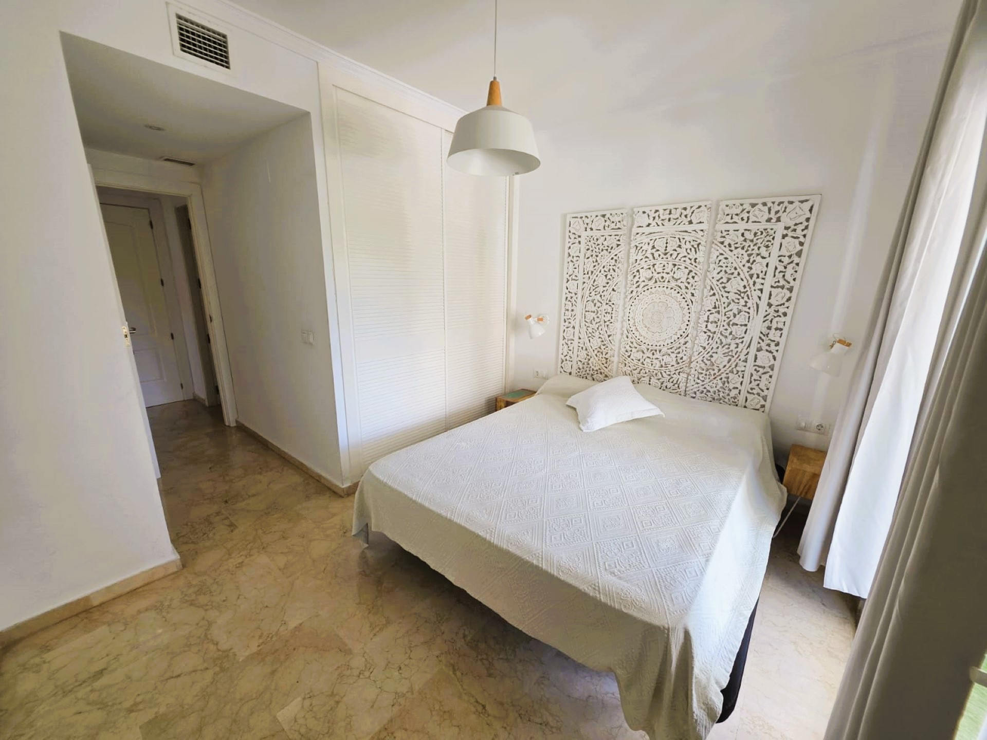 Luminoso apartamento en Las Terrazas de Banús