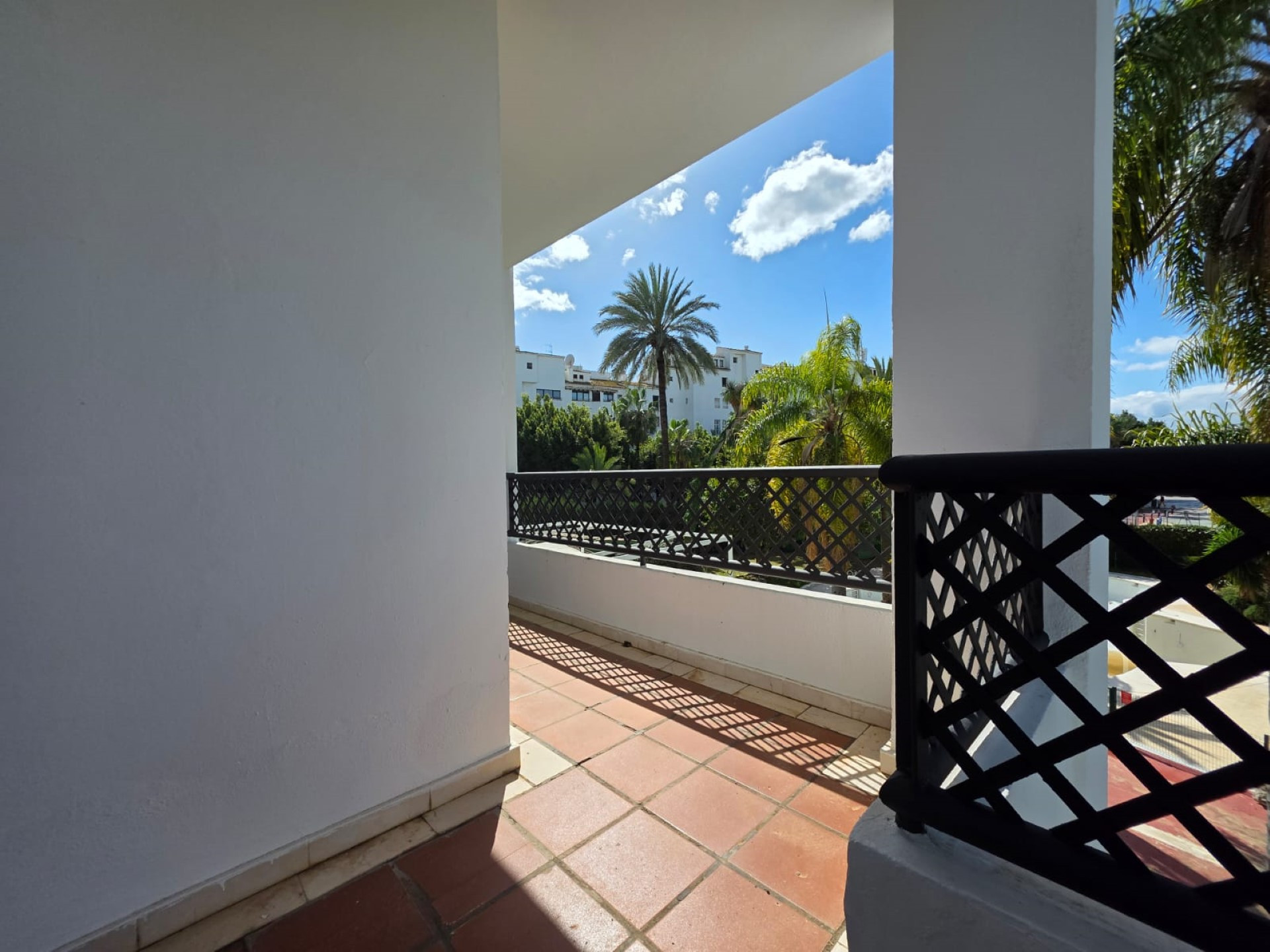 Luminoso apartamento en Las Terrazas de Banús