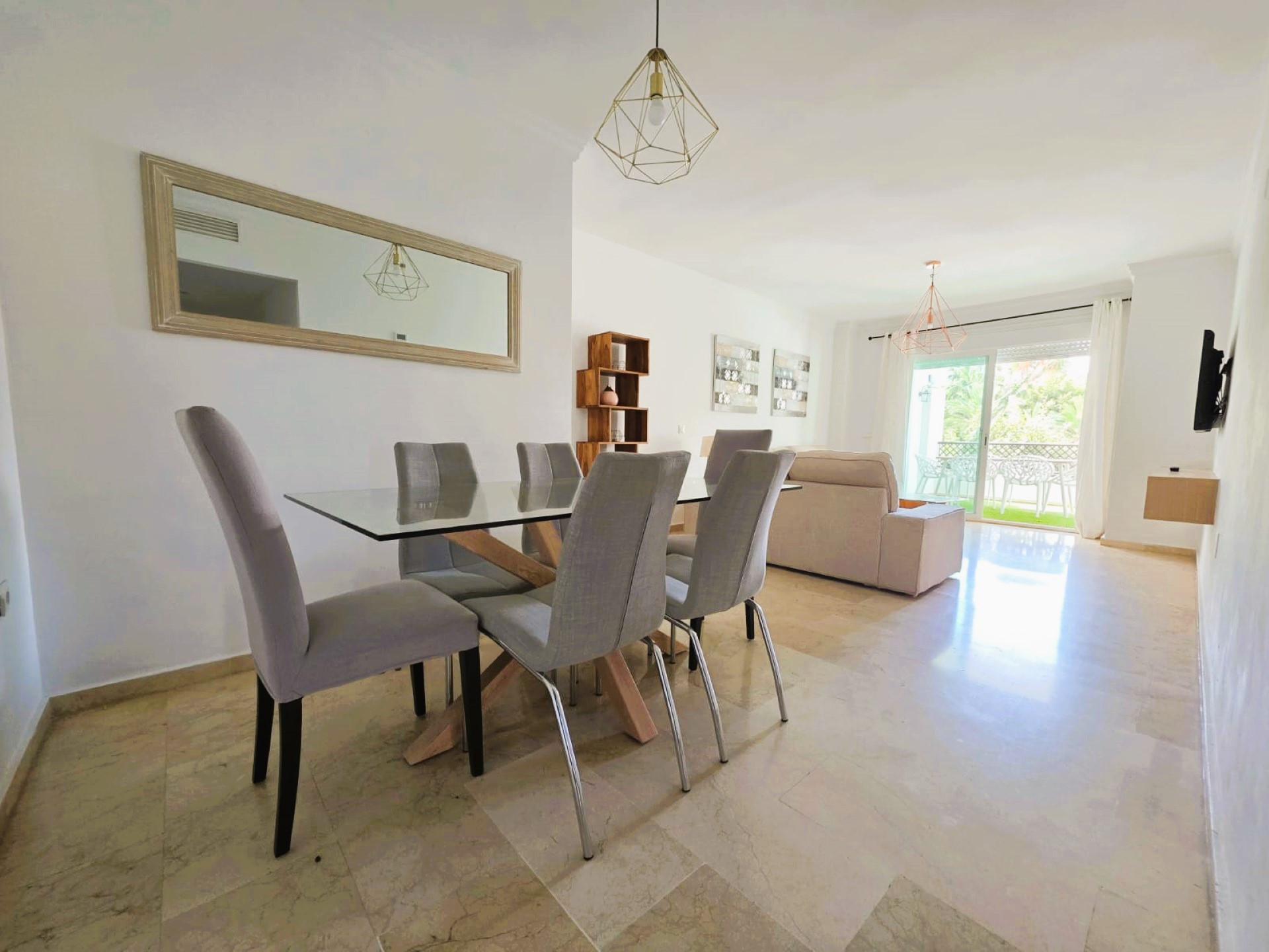 Luminoso apartamento en Las Terrazas de Banús