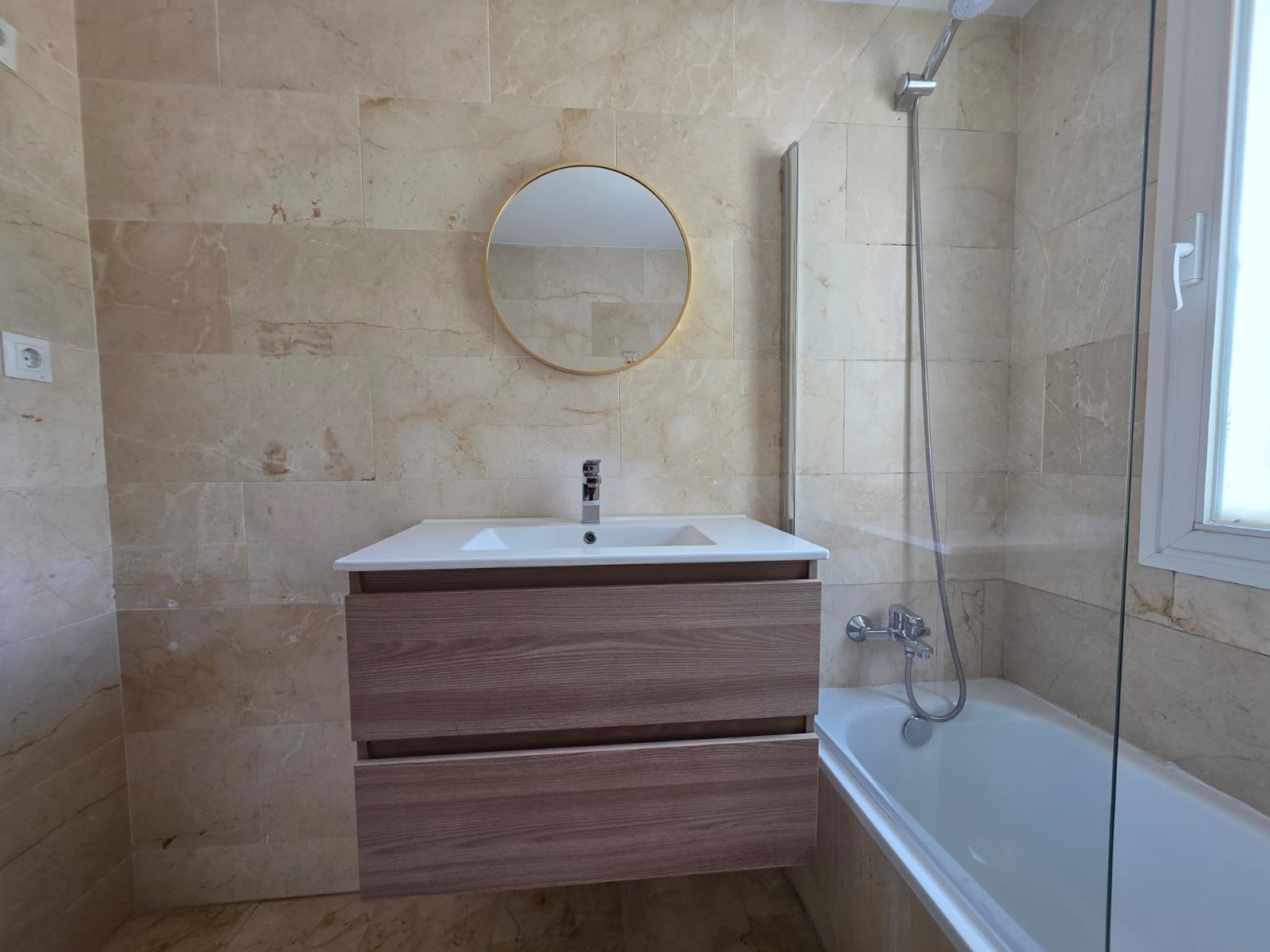 Luminoso apartamento en Las Terrazas de Banús