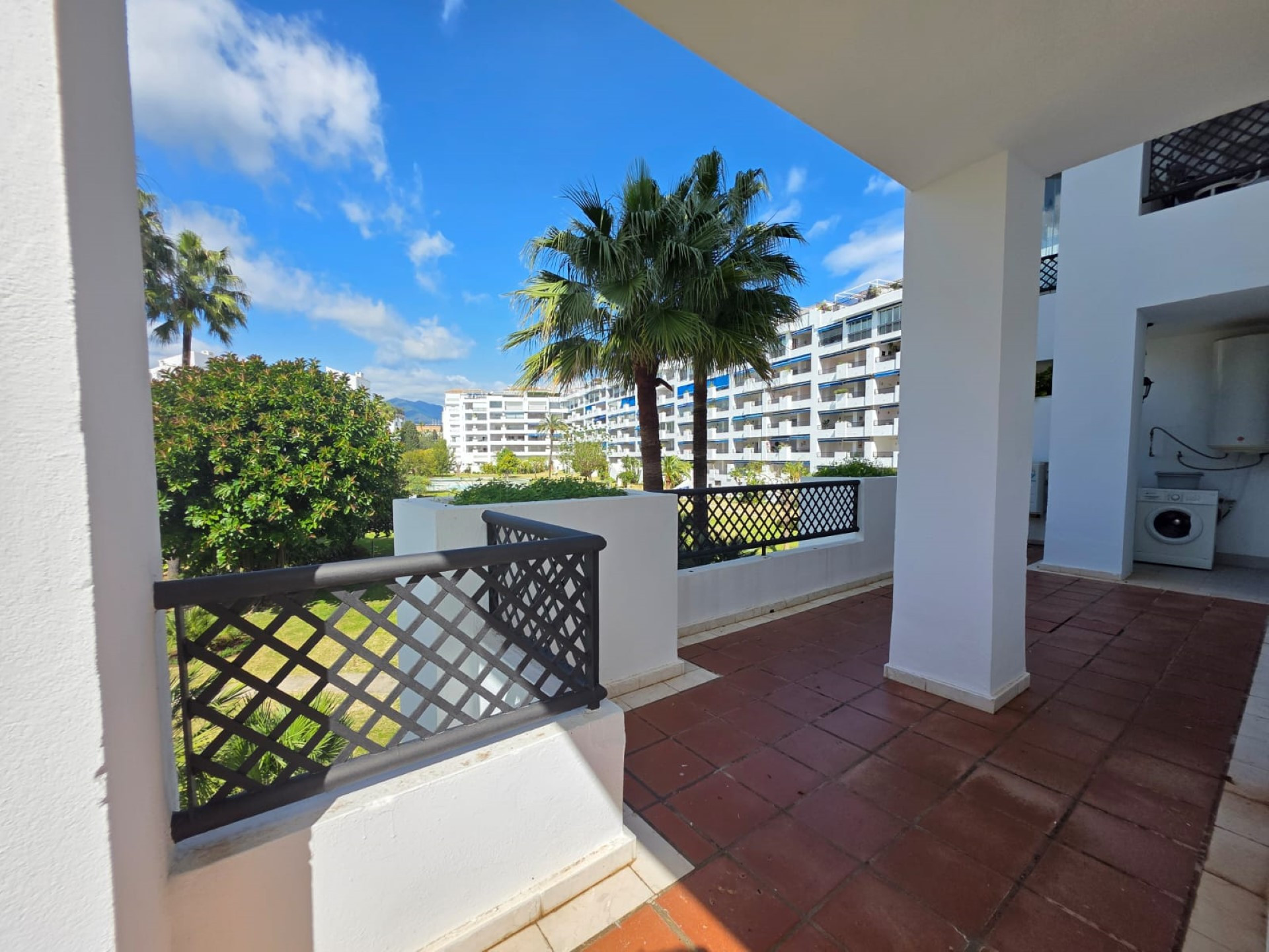 Luminoso apartamento en Las Terrazas de Banús