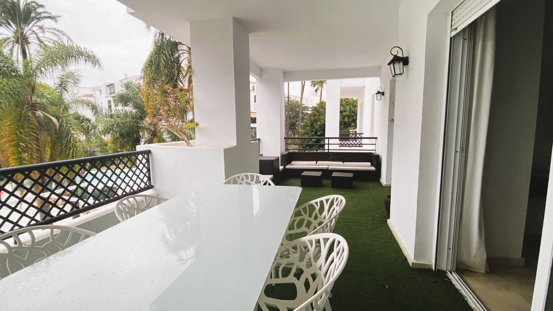 Luminoso apartamento en Las Terrazas de Banús