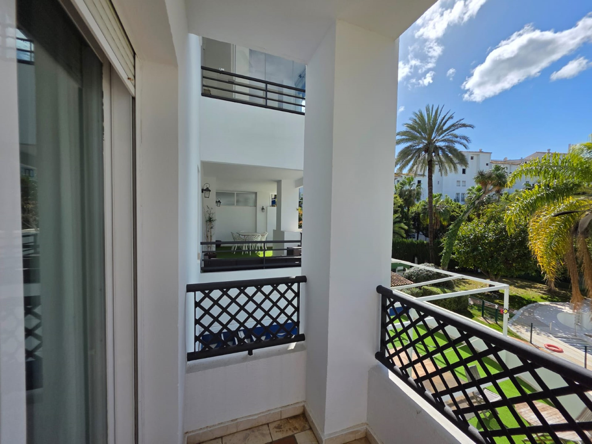 Luminoso apartamento en Las Terrazas de Banús