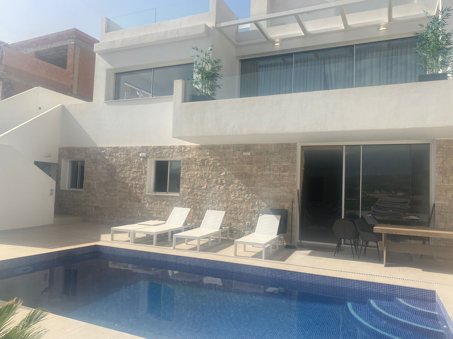 Modern and luxury brand new independent villas in La Cala de Mijas