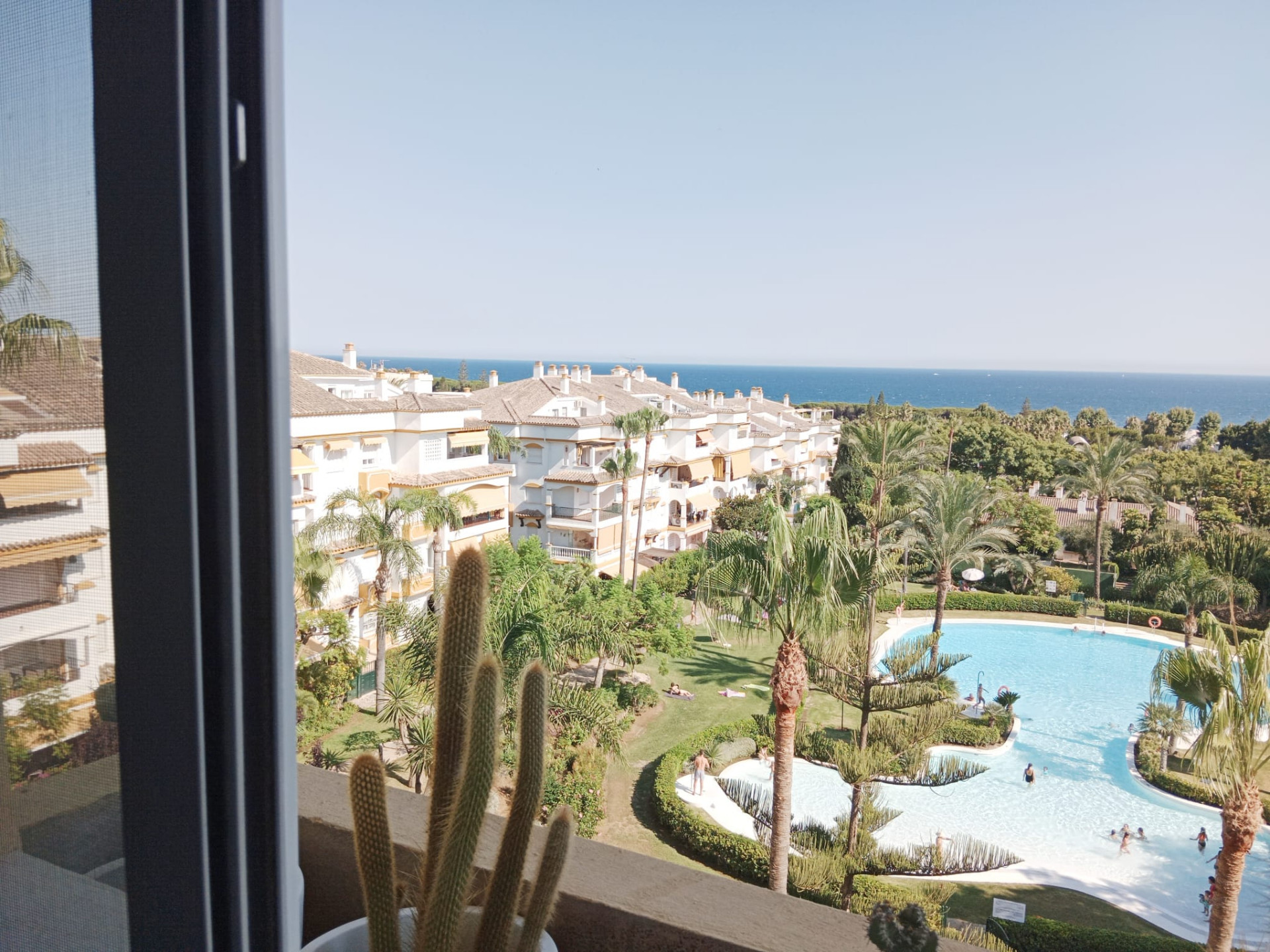 4 bedroom apartment on the Golden Mile with wonderful sea views