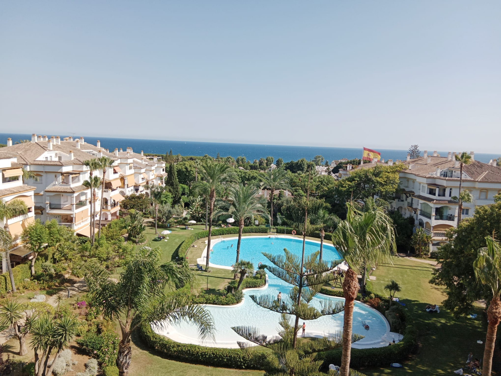 4 bedroom apartment on the Golden Mile with wonderful sea views