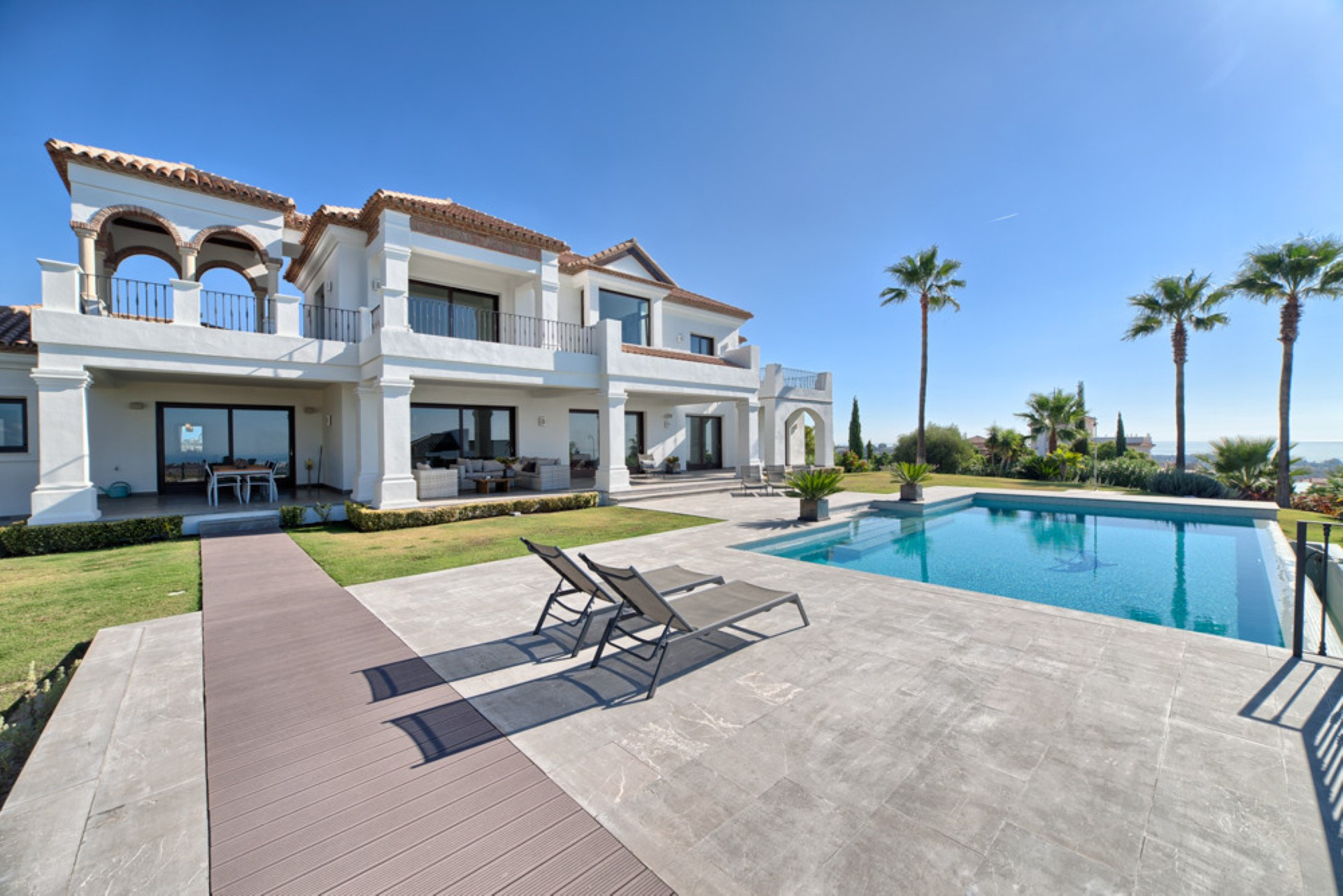 Villa de lujo de 6 dormitorios en Los Flamingos Golf, Benahavis