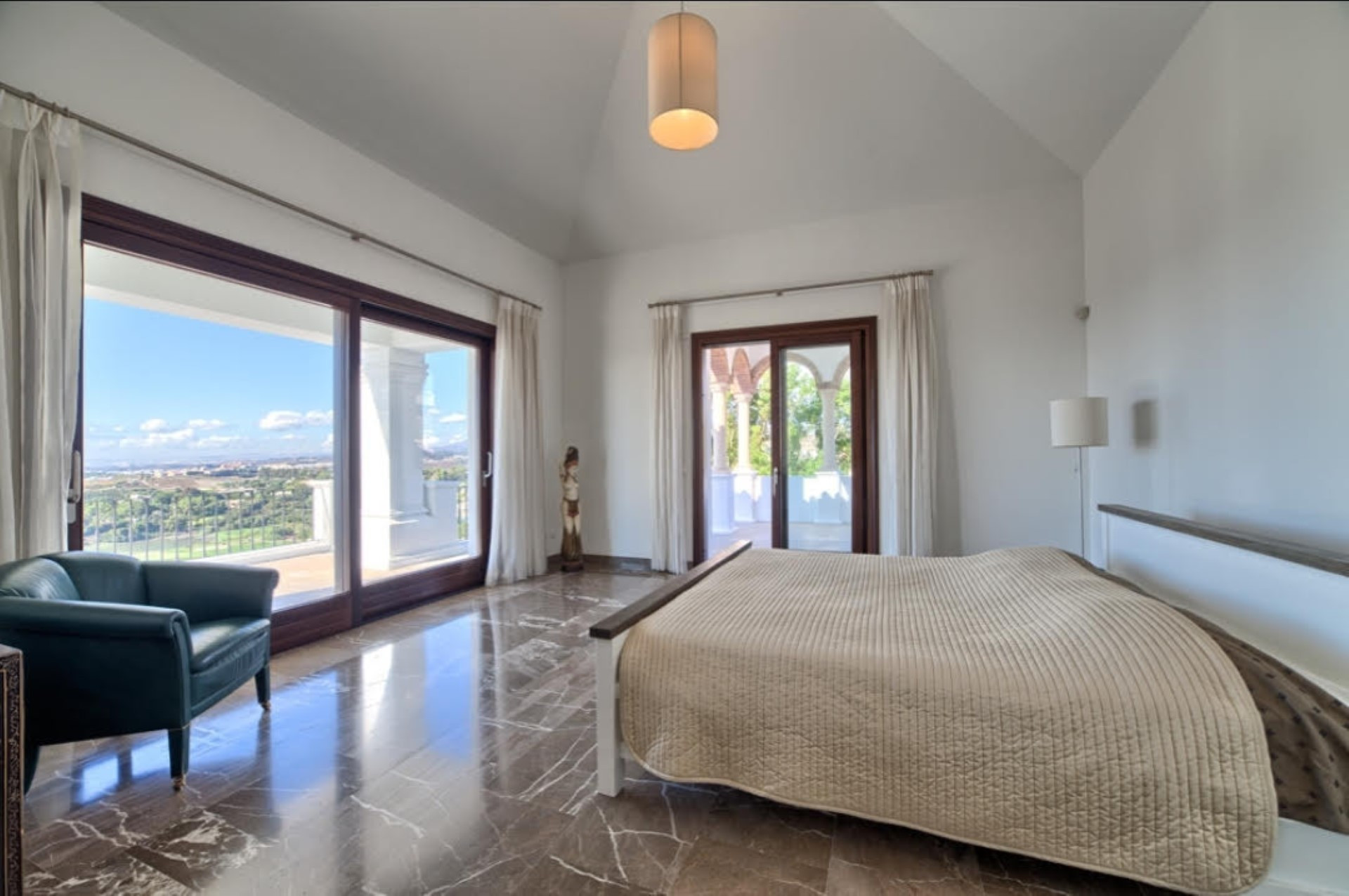 Luxury 6 bedroom villa in Los Flamingos Golf, Benahavis