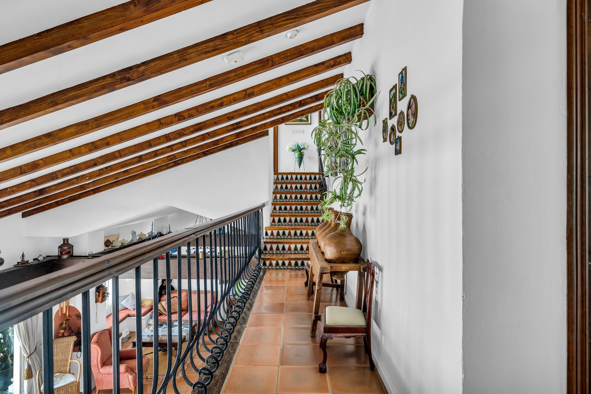 Rustic charm 5 bedroom villa in Selwo, Estepona